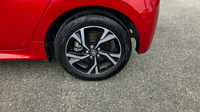 Toyota Yaris 1.5 Hybrid Design 5dr CVT Hybrid Hatchback